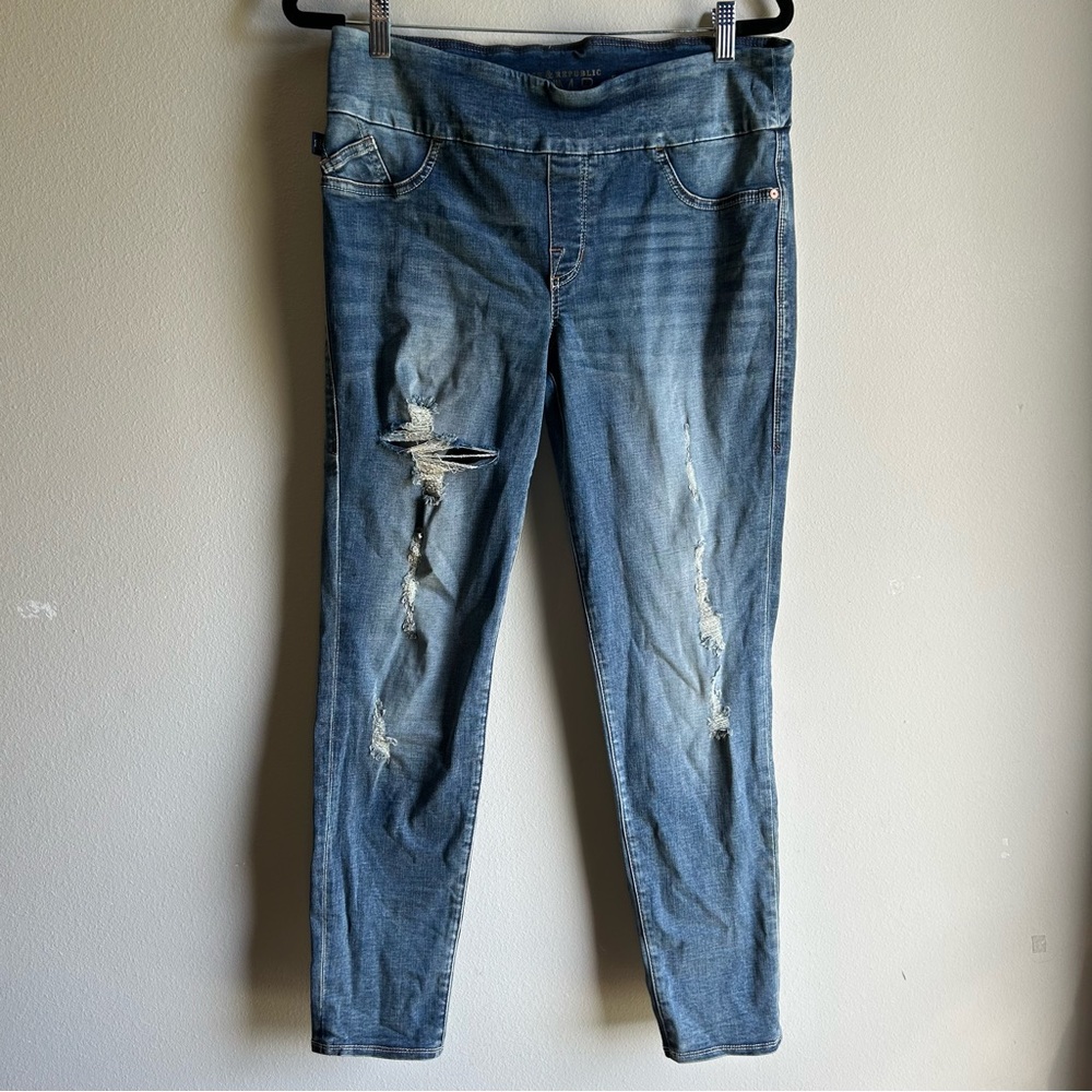 Rock & Republic Fever Pull on Skinny Jeans
